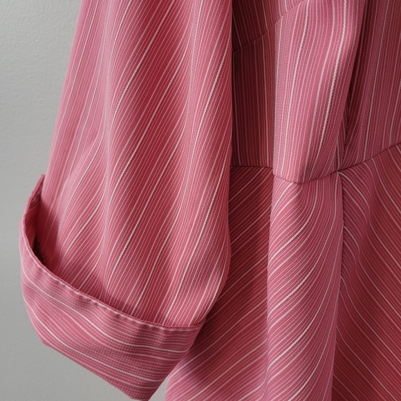 Pink Button Front Pinstriped Short Sleeve Blouse Size 18 - Picture 4 of 7